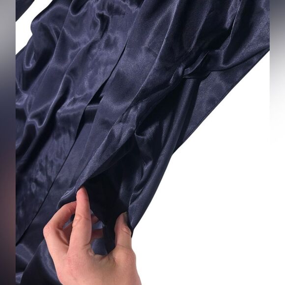 Natori Classics Navy Blue Satin Robe with Pockets Embroidered Cuffs Size Medium - Picture 7 of 12